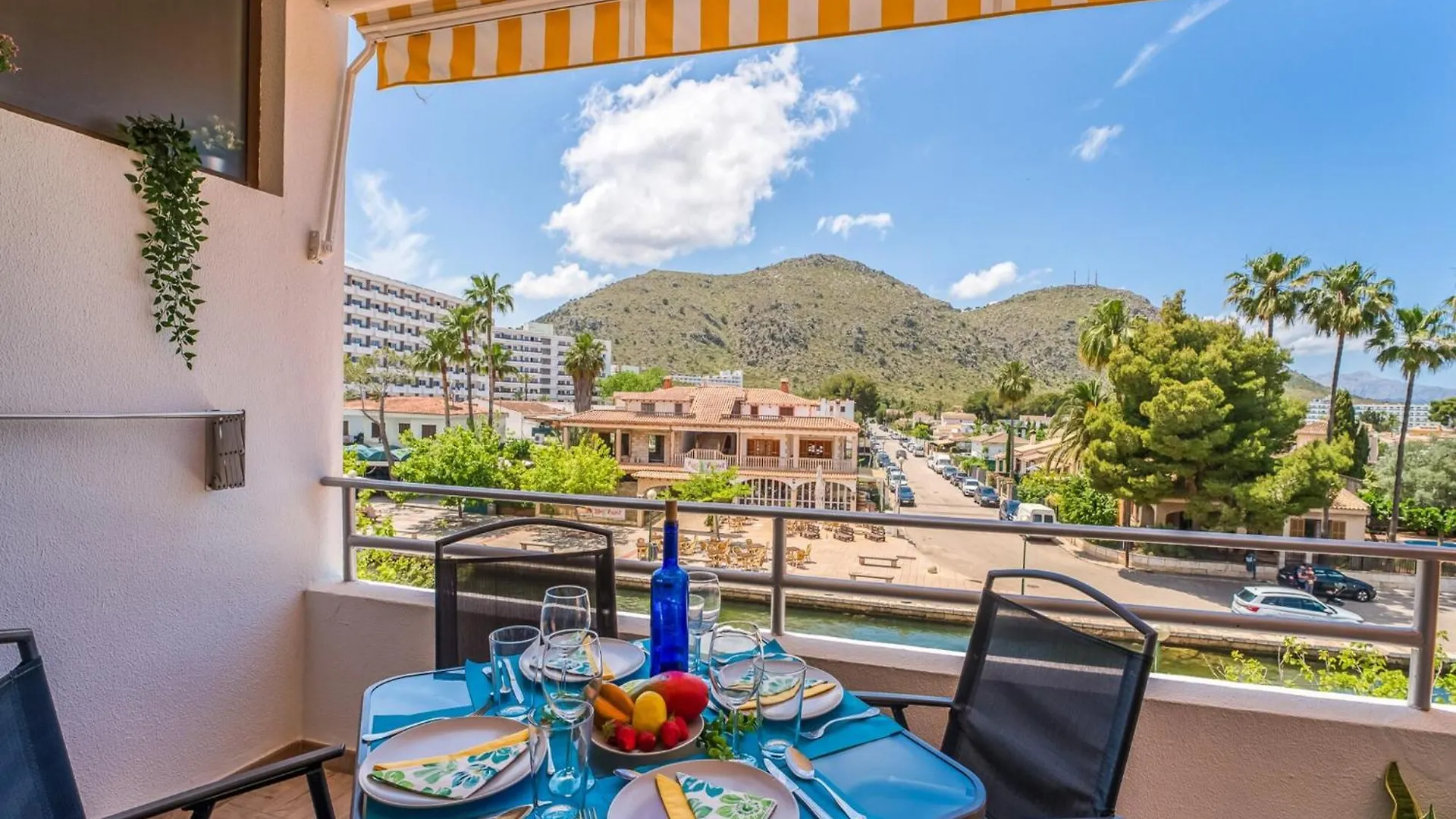 Apartment With Mountain And Lake View アルクディア スペイン